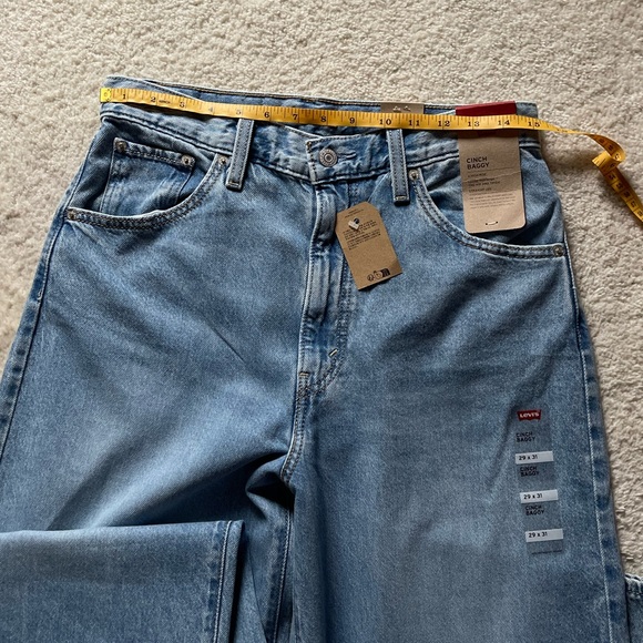 NWT Levi's Cinch Baggy High Rise Women's Jeans Size 29/31 - Picture 9 of 13
